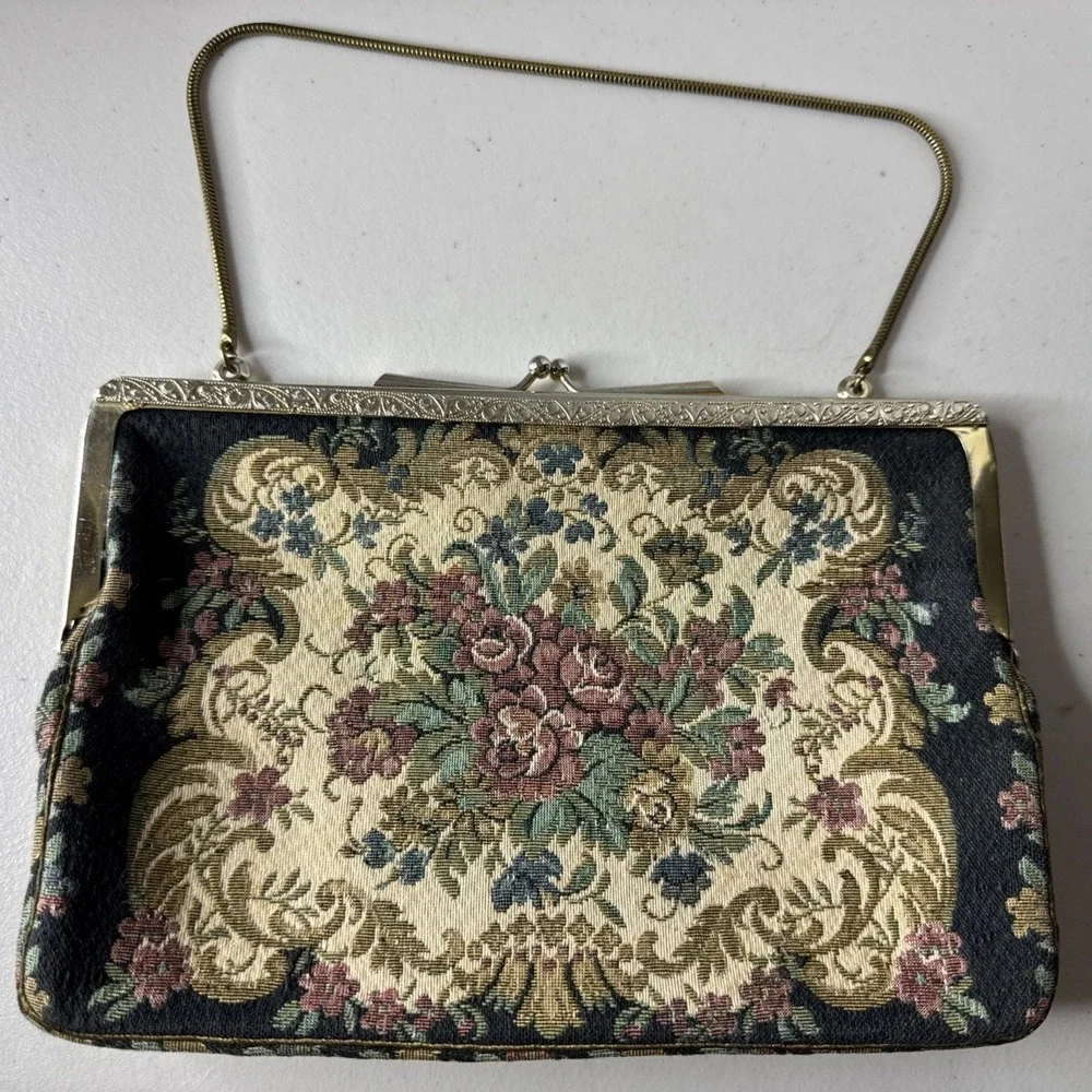 Vintage Womens Handbag Tapestry Floral Black Goldtone Chain Kiss Lock Satin READ